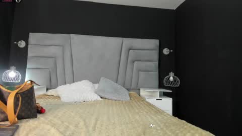 MAEE ANGELS online show from 02-13-25, 09:49