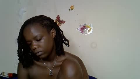 Maee online show from 12-04-25, 04:33