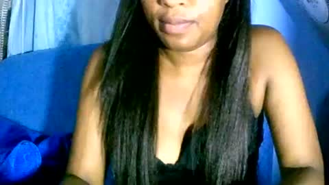 Snapshot of maelahlove chatting on 12-20-24, 06:13 MaelahLove online show from 12-20-24, 06:13