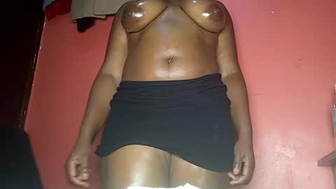 Snapshot of maepot chatting on 10-15-25, 12:55 PENDO AND VIV online show from 10-15-25, 12:55