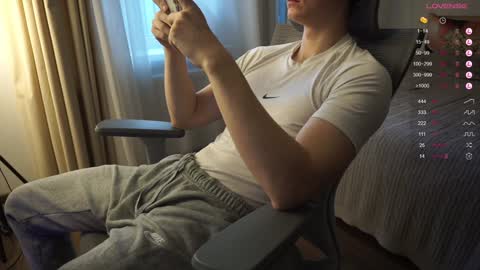 Mike XMaestro 3369 online show from 02-05-25, 01:22