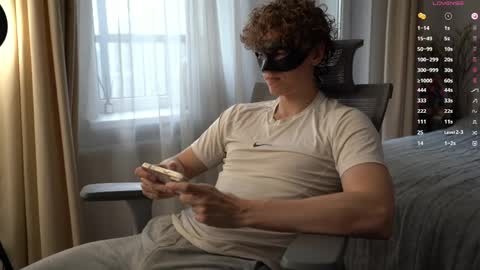 Mike XMaestro 3369 online show from 04-19-26, 02:38