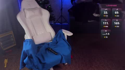 Maevee online show from 01-25-25, 01:30