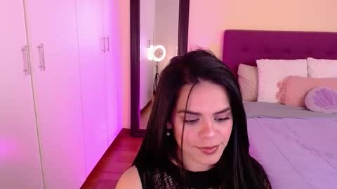 Snapshot of mafer_meow chatting on 10-23-25, 09:13 Mafer Flor online show from 10-23-25, 09:13