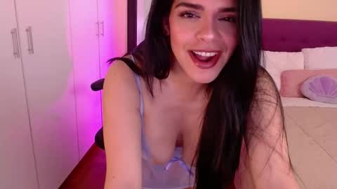 Snapshot of mafer_meow chatting on 11-01-25, 10:01 Mafer Flor online show from 11-01-25, 10:01