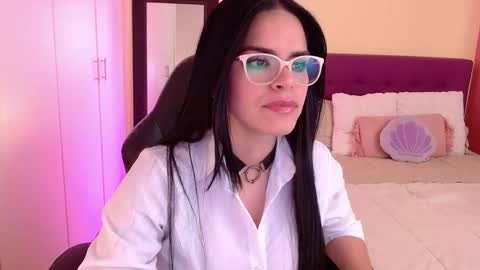 Snapshot of mafer_meow chatting on 11-23-25, 11:15 Mafer Flor online show from 11-23-25, 11:15