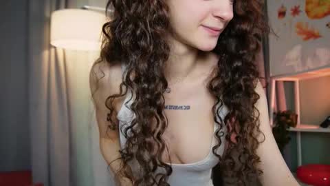 Snapshot of maffinpurrr chatting on 02-27-26, 01:55 Eva online show from 02-27-26, 01:55