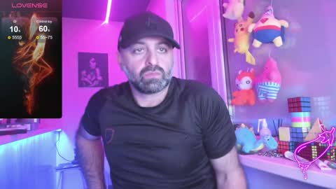 Snapshot of magabear chatting on 02-04-25, 10:02 Magabear online show from 02-04-25, 10:02