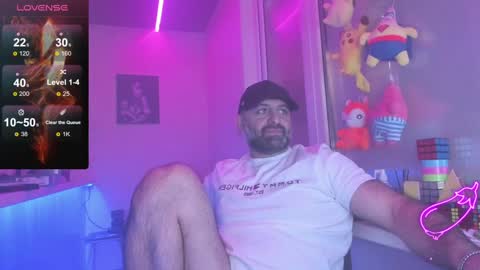 Snapshot of magabear chatting on 02-05-25, 10:41 Magabear online show from 02-05-25, 10:41