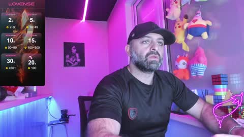 Snapshot of magabear chatting on 02-06-25, 11:32 Magabear online show from 02-06-25, 11:32