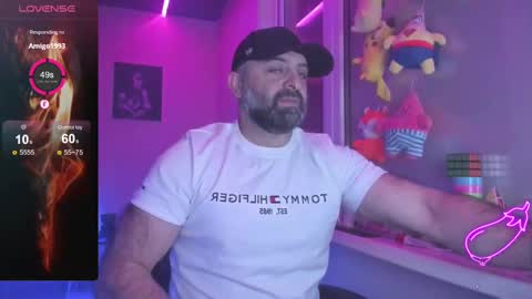 Snapshot of magabear chatting on 02-14-25, 07:02 Magabear online show from 02-14-25, 07:02