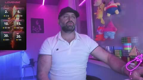 Snapshot of magabear chatting on 02-21-25, 08:49 Magabear online show from 02-21-25, 08:49