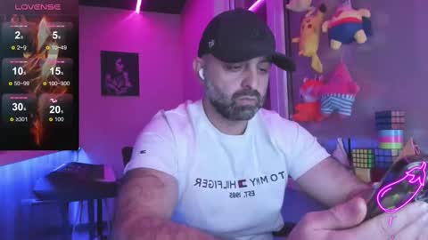 Snapshot of magabear chatting on 02-27-25, 10:31 Magabear online show from 02-27-25, 10:31