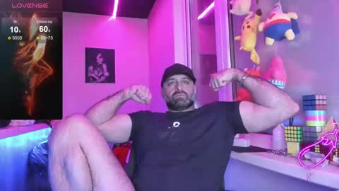 Snapshot of magabear chatting on 03-04-25, 04:49 Magabear online show from 03-04-25, 04:49