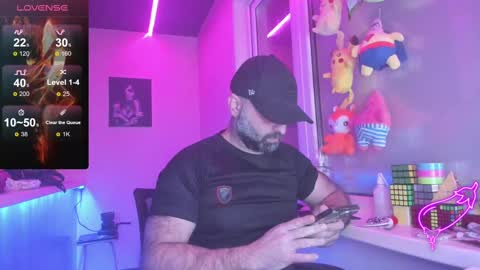 Snapshot of magabear chatting on 03-09-25, 01:25 Magabear online show from 03-09-25, 01:25