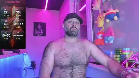 Snapshot of magabear chatting on 03-09-25, 10:52 Magabear online show from 03-09-25, 10:52