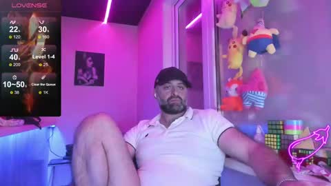 Snapshot of magabear chatting on 03-11-25, 01:01 Magabear online show from 03-11-25, 01:01