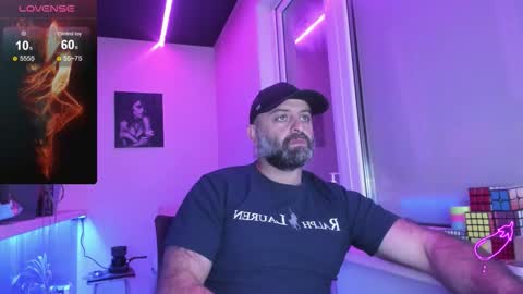 Snapshot of magabear chatting on 09-20-25, 11:39 Magabear online show from 09-20-25, 11:39