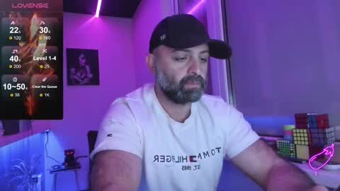 Snapshot of magabear chatting on 09-22-25, 03:19 Magabear online show from 09-22-25, 03:19