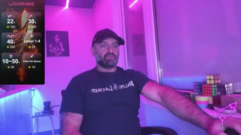 Snapshot of magabear chatting on 10-01-25, 03:07 Magabear online show from 10-01-25, 03:07