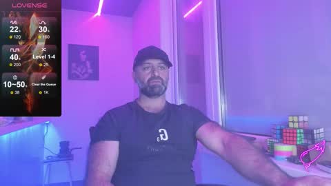 Snapshot of magabear chatting on 10-07-25, 07:00 Magabear online show from 10-07-25, 07:00