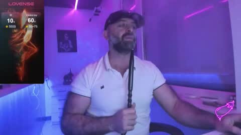 Snapshot of magabear chatting on 12-01-25, 03:17 Magabear online show from 12-01-25, 03:17