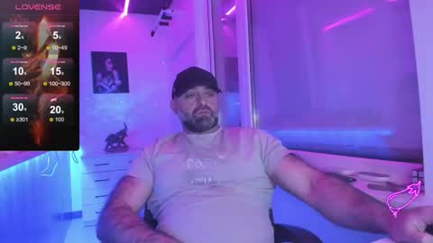 Snapshot of magabear chatting on 12-03-25, 09:24 Magabear online show from 12-03-25, 09:24