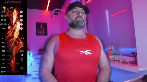 Snapshot of magabear chatting on 05-02-26, 11:43 Magabear online show from 05-02-26, 11:43