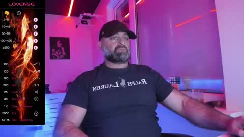 Snapshot of magabear chatting on 05-30-26, 11:29 Magabear online show from 05-30-26, 11:29