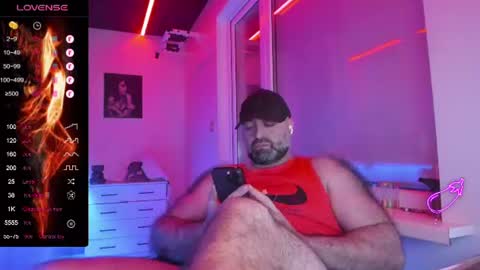Snapshot of magabear chatting on 07-12-26, 09:06 Magabear online show from 07-12-26, 09:06