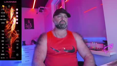 Snapshot of magabear chatting on 07-16-26, 09:54 Magabear online show from 07-16-26, 09:54
