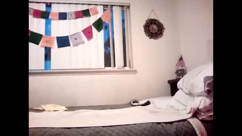 magdalena_805 online show from 12-02-25, 02:23