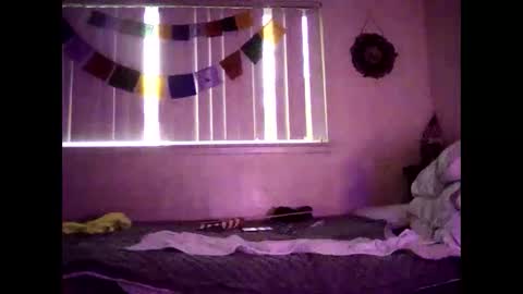 magdalena_805 online show from 12-04-25, 12:42