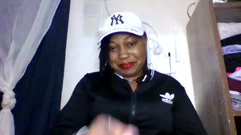 Snapshot of magdalinemus chatting on 06-27-26, 10:59 magdalinemus online show from 06-27-26, 10:59