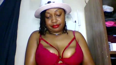 Snapshot of magdalinemus chatting on 07-07-26, 01:30 magdalinemus online show from 07-07-26, 01:30