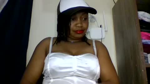 Snapshot of magdalinemus chatting on 07-08-26, 12:42 magdalinemus online show from 07-08-26, 12:42