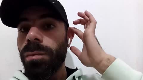 Snapshot of magdi165364 chatting on 12-22-25, 05:54 magdi165364 online show from 12-22-25, 05:54