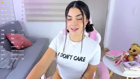 Eva online show from 10-21-25, 04:30