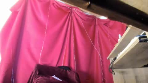 Snapshot of maggie_fit chatting on 01-01-25, 04:18 maggie_fit online show from 01-01-25, 04:18