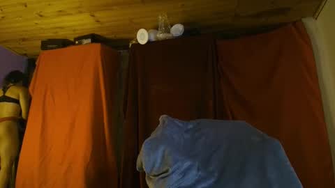 Snapshot of maggie_fit chatting on 03-10-25, 01:23 maggie_fit online show from 03-10-25, 01:23