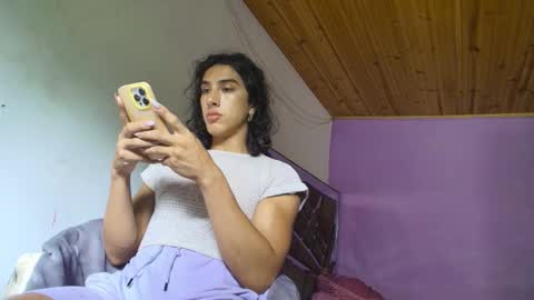 Snapshot of maggie_fit chatting on 10-14-25, 02:18 maggie_fit online show from 10-14-25, 02:18