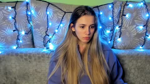 Snapshot of maggiecake chatting on 12-10-24, 03:41 Maggie online show from 12-10-24, 03:41