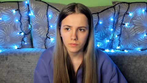 Snapshot of maggiecake chatting on 12-12-24, 12:16 Maggie online show from 12-12-24, 12:16