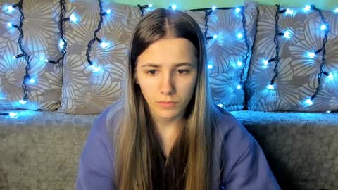 Snapshot of maggiecake chatting on 12-14-24, 12:22 Maggie online show from 12-14-24, 12:22