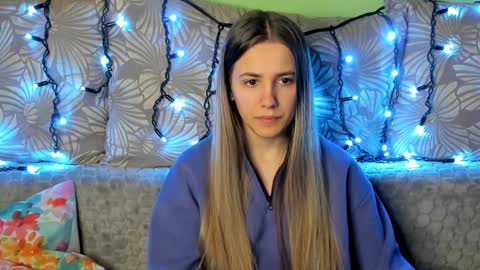 Snapshot of maggiecake chatting on 12-16-24, 12:59 Maggie online show from 12-16-24, 12:59