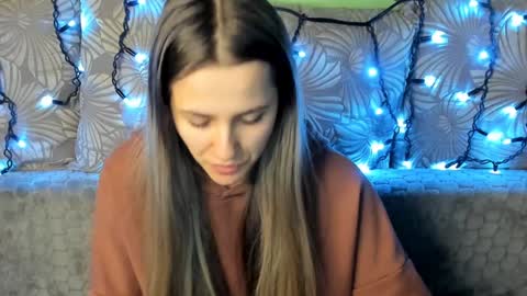 Snapshot of maggiecake chatting on 01-04-25, 04:01 Maggie online show from 01-04-25, 04:01