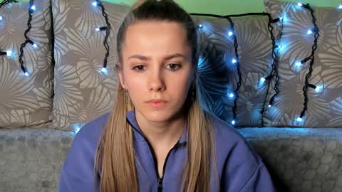 Snapshot of maggiecake chatting on 01-10-25, 05:58 Maggie online show from 01-10-25, 05:58