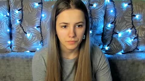 Snapshot of maggiecake chatting on 02-27-25, 05:45 Maggie online show from 02-27-25, 05:45