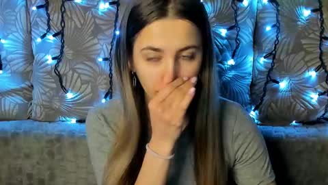 Snapshot of maggiecake chatting on 03-01-25, 05:52 Maggie online show from 03-01-25, 05:52