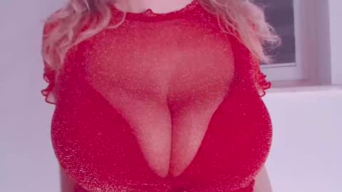 Maggie   online show from 02-26-25, 04:35